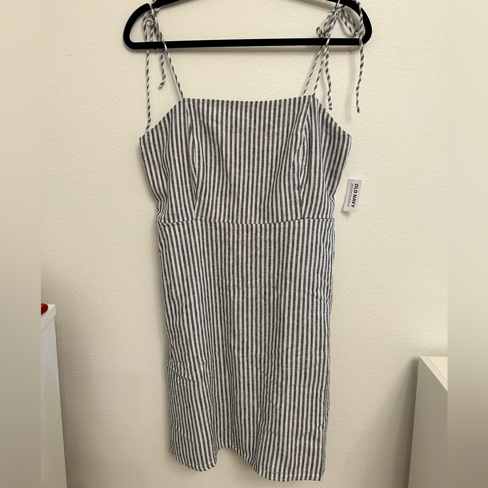 Old Navy dress